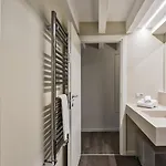 Boutique In Via Roma By Wonderful Italy