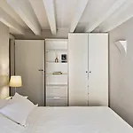 Boutique In Via Roma By Wonderful Italy