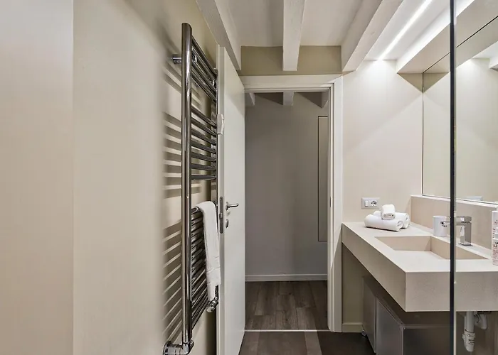 Boutique In Via Roma By Wonderful Italy