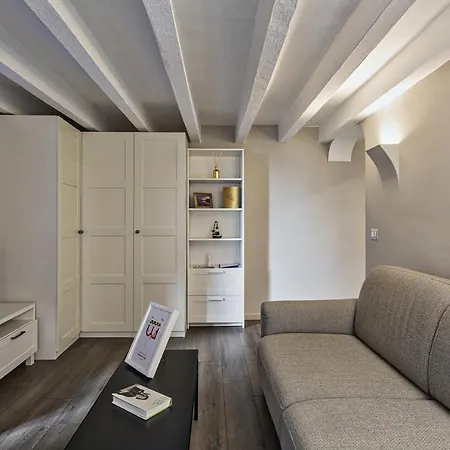 Boutique In Via Roma By Wonderful Italy * Genoa